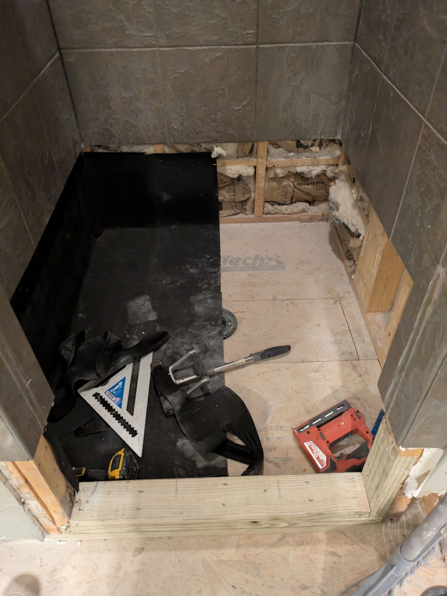 Framing a new shower curb for a walk-in shower in Normaltown
